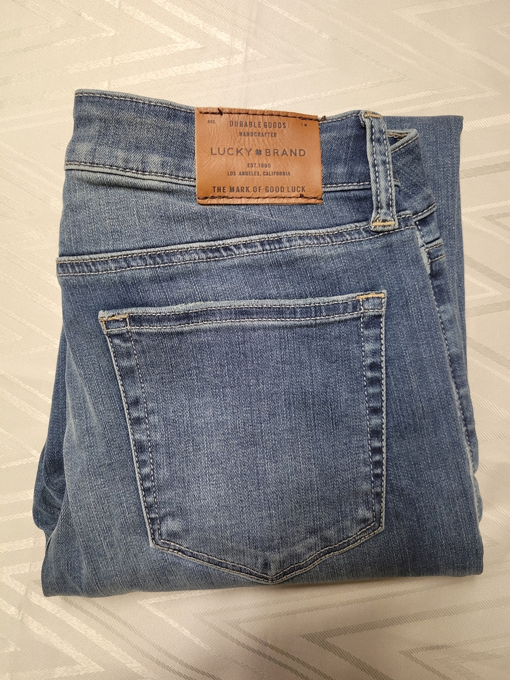 Lucky Brand Women's Medium Blue Straight Leg Jeans